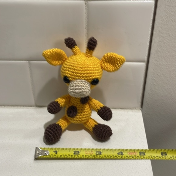 Handcrafted Giraffe Figure Toy Crochet Amigurumi Doll Decor - Picture 6 of 8